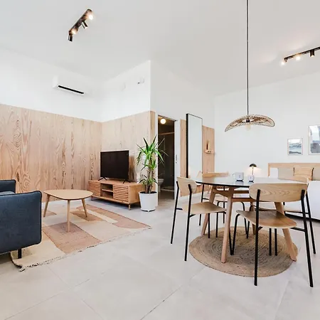 Valencia Apartments By Olala Homes Exterior photo